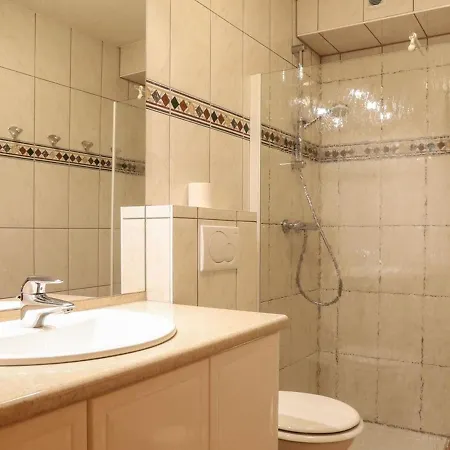 Appartement Luxueux 5 Pieces Pour 10 Pers. Avec Sauna, Terrasse, Proche Des Pistes Et Navettes - Fr-1-676-22